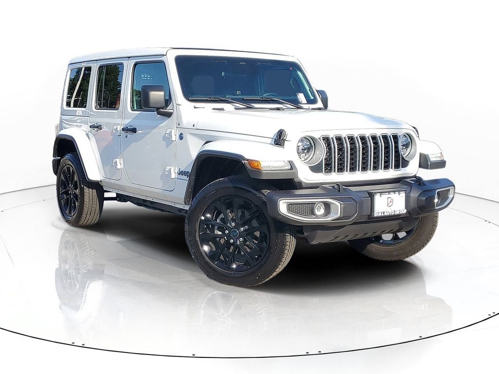2025 Jeep Wrangler Sahara 4xe in Bright White Clearcoat — front three-quarter view