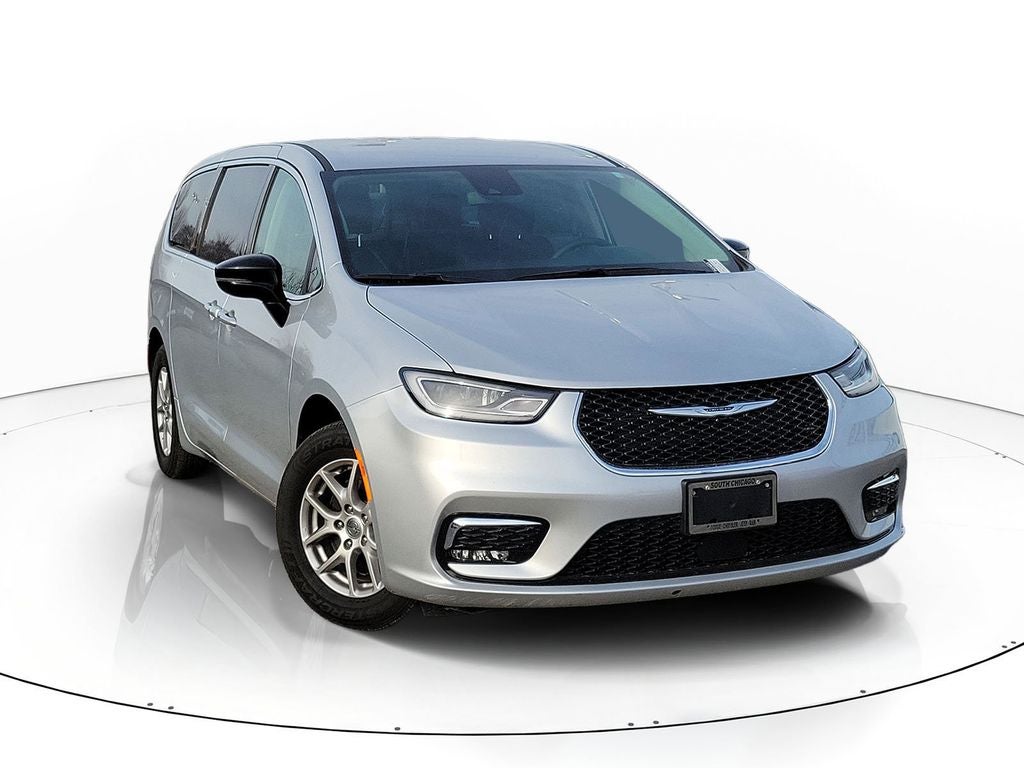 2024 Chrysler Pacifica Touring L in Silver Mist Clearcoat — front three-quarter view