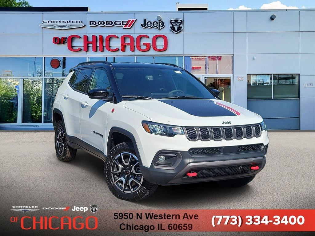 2025 Jeep Compass Trailhawk in Bright White Clearcoat — front three-quarter view