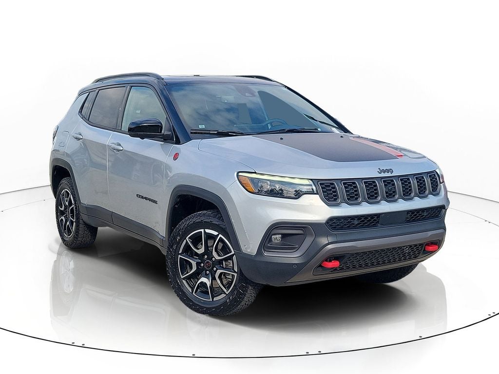 2025 Jeep Compass Trailhawk in Silver Zynith Metallic Clearcoat — front three-quarter view