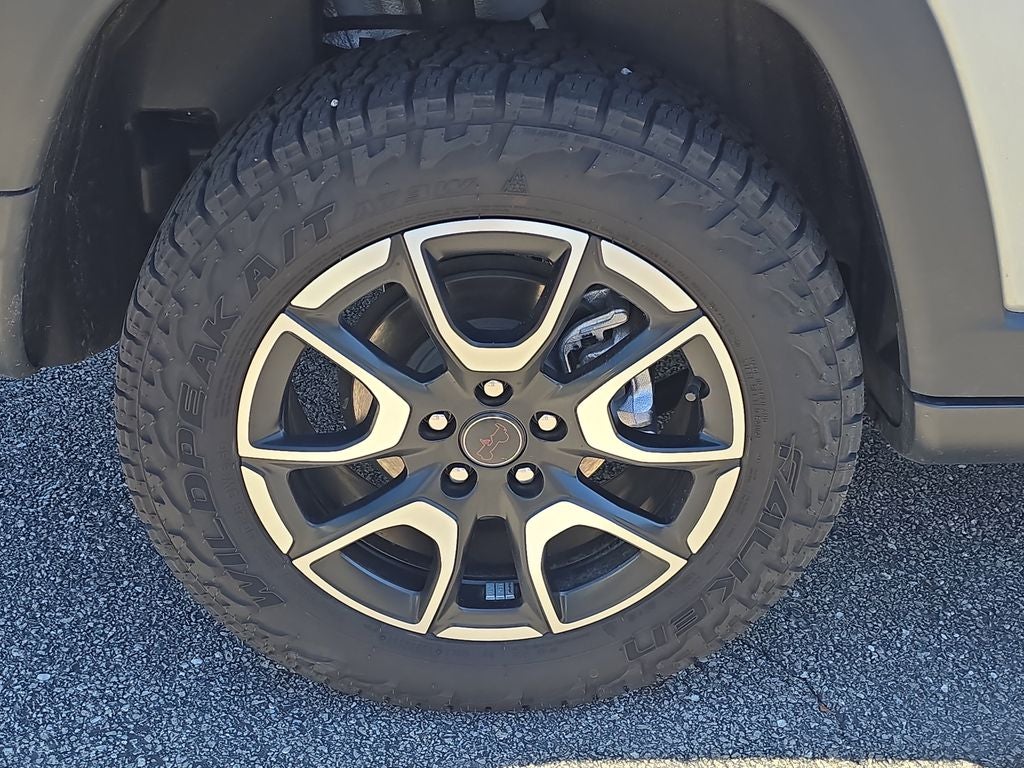 2025 Jeep Compass — detail view
