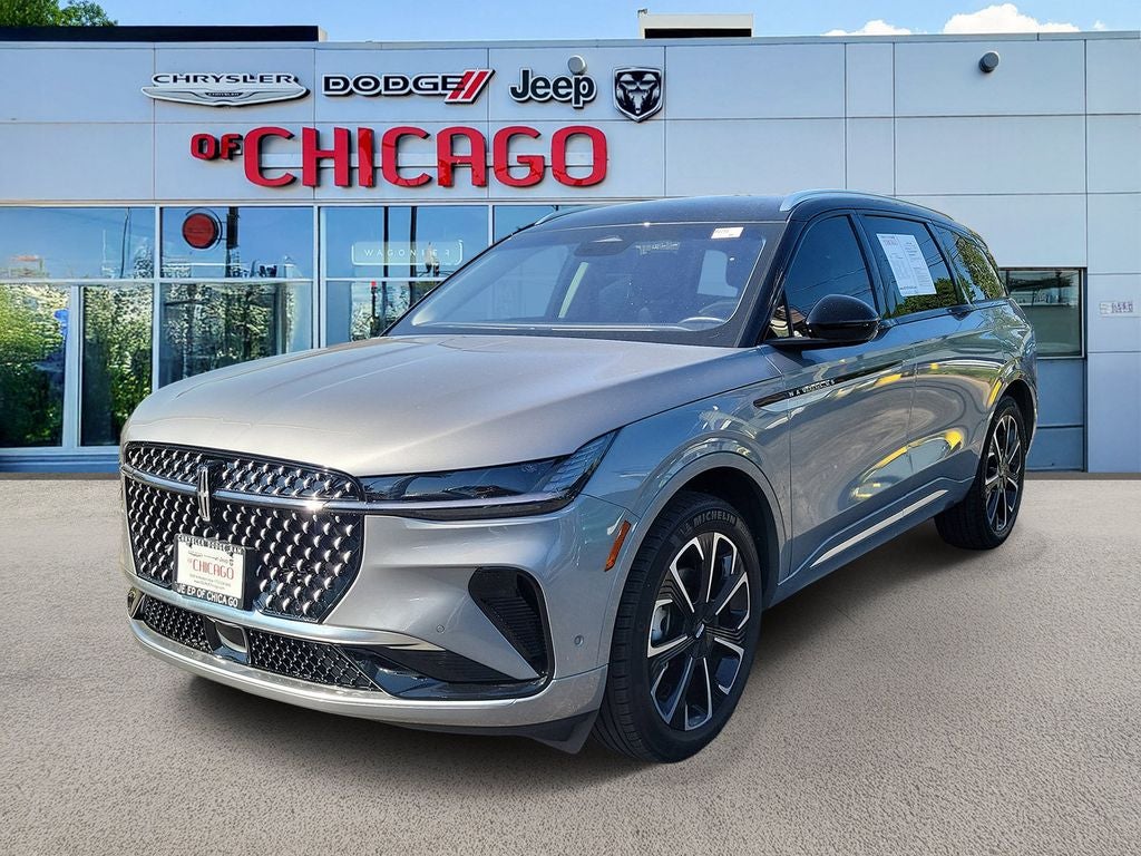 2024 Lincoln Nautilus — side profile view