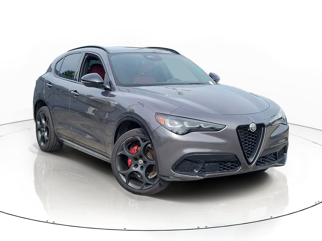 2025 Alfa Romeo Stelvio